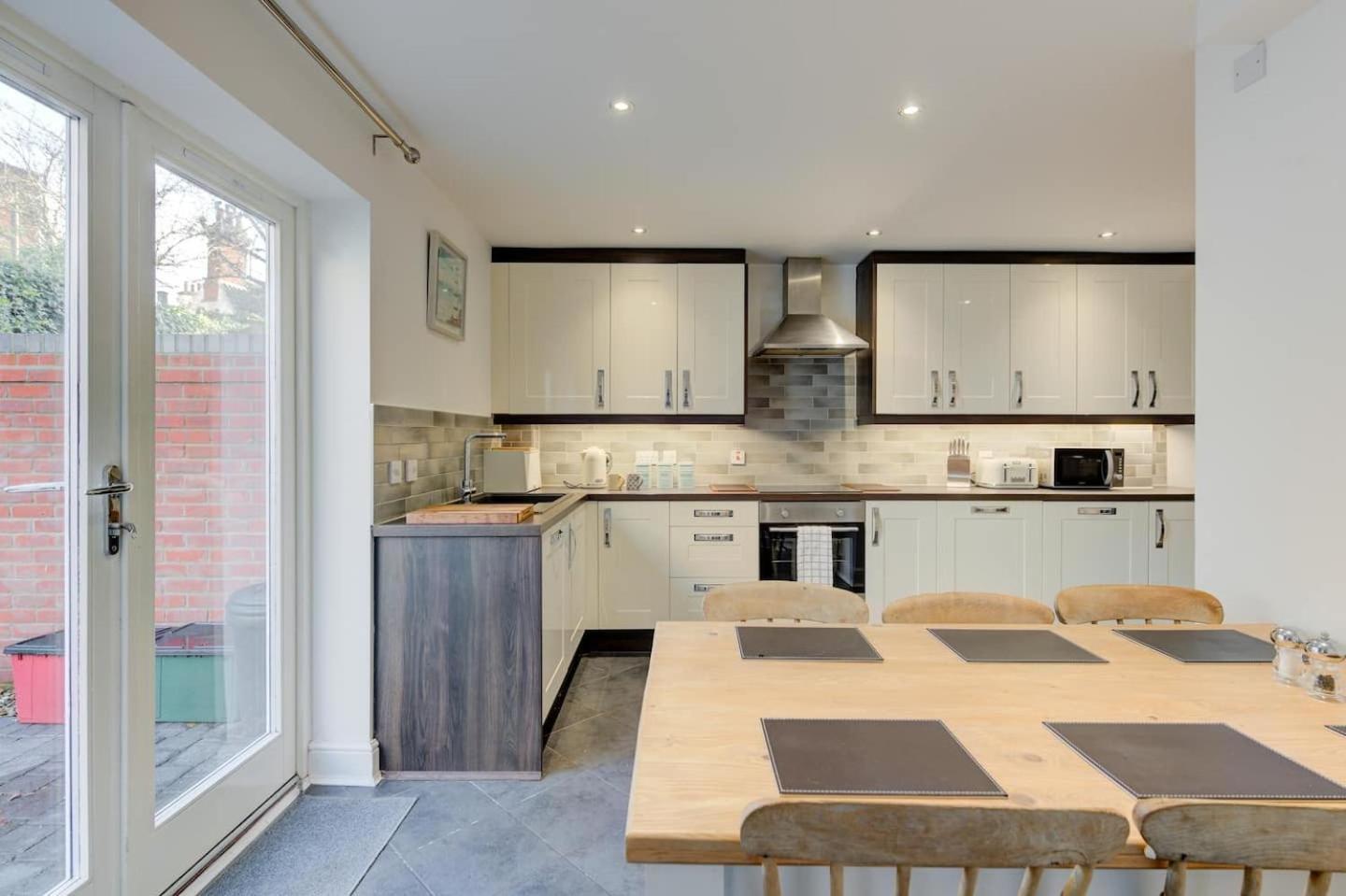 فيلا Juniper House هارويتش المظهر الخارجي الصورة